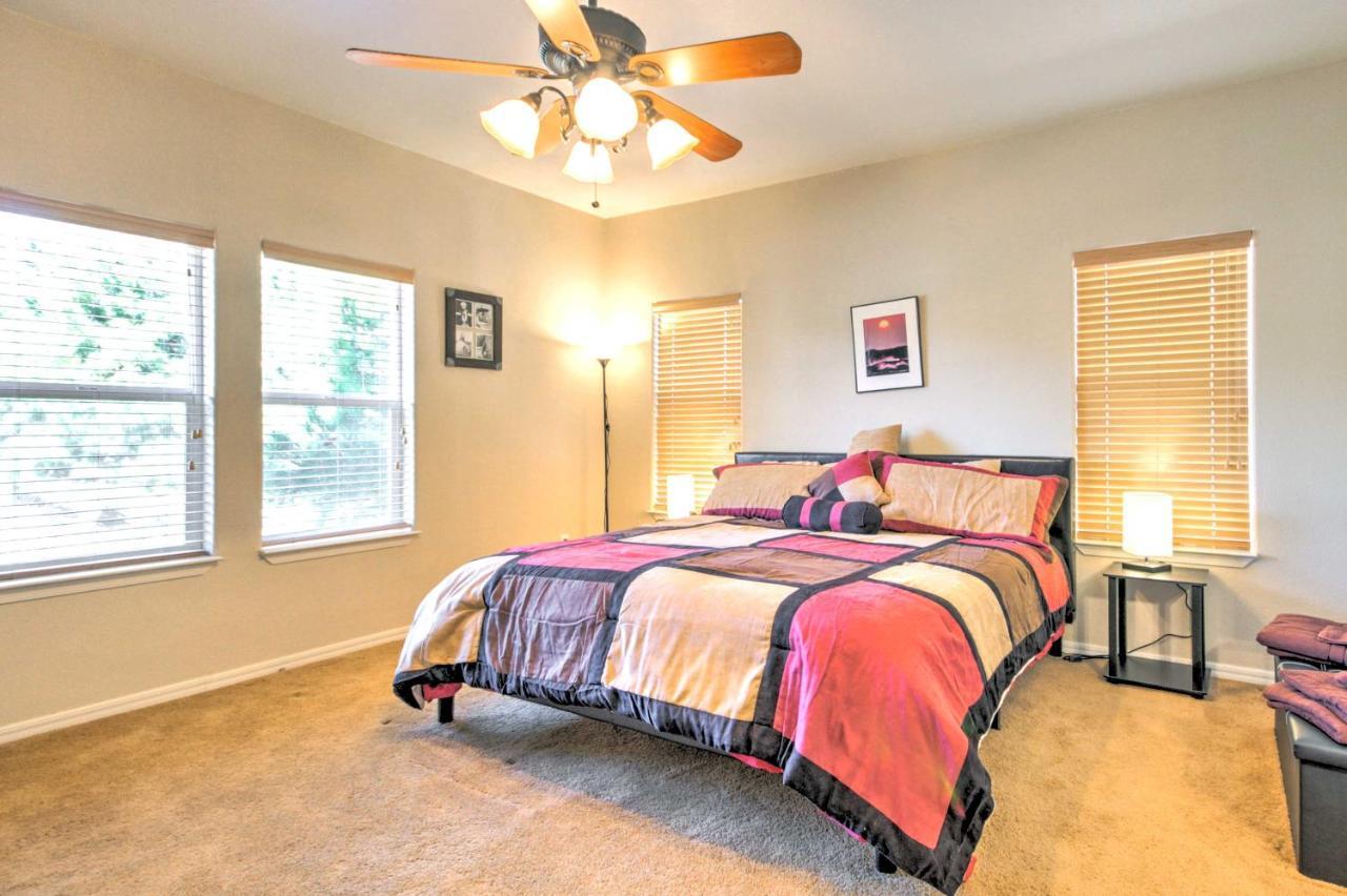 Beautiful Kanab Home With Yard - Walk To Restaurants Exteriör bild